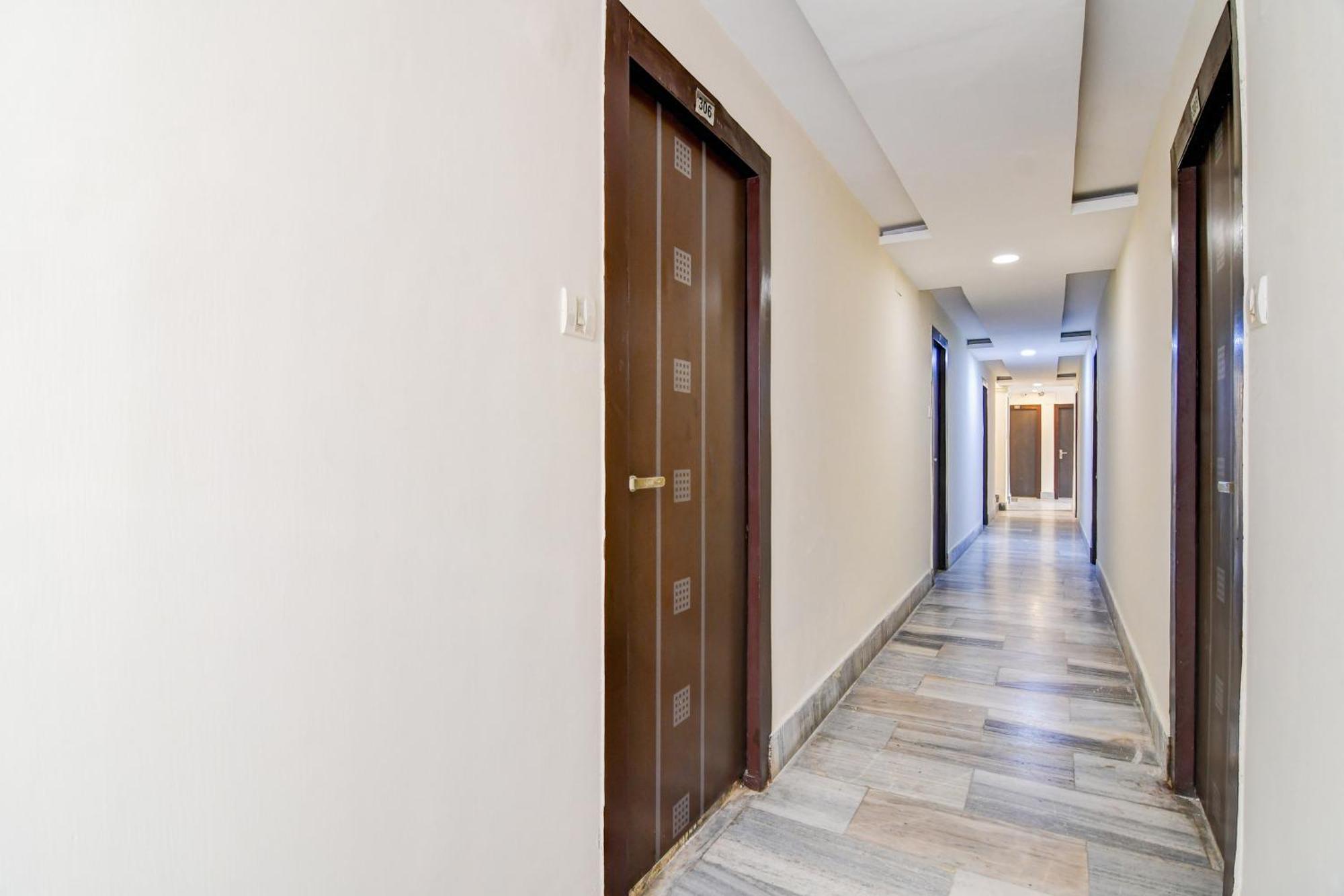 Super Hotel O Sarat Bose Road Formerly Shree Guest House コルカタ エクステリア 写真